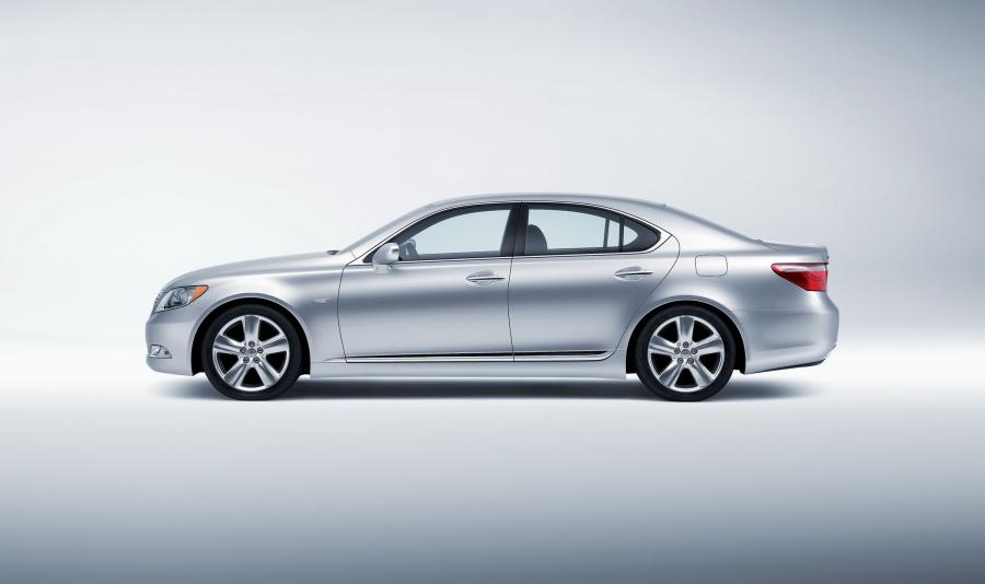  Lexus LS460 2006 года  (фото 130 из 200)